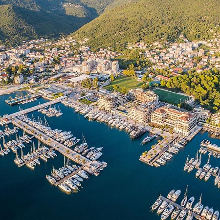 Porto Montenegro Residences Тиват Екстериор снимка