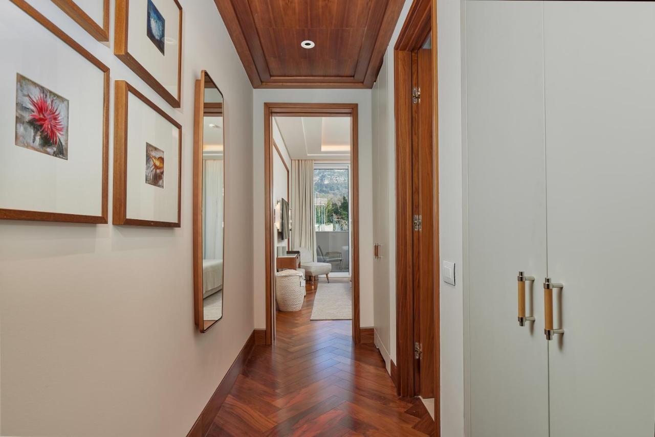 Porto Montenegro Residences Тиват Екстериор снимка