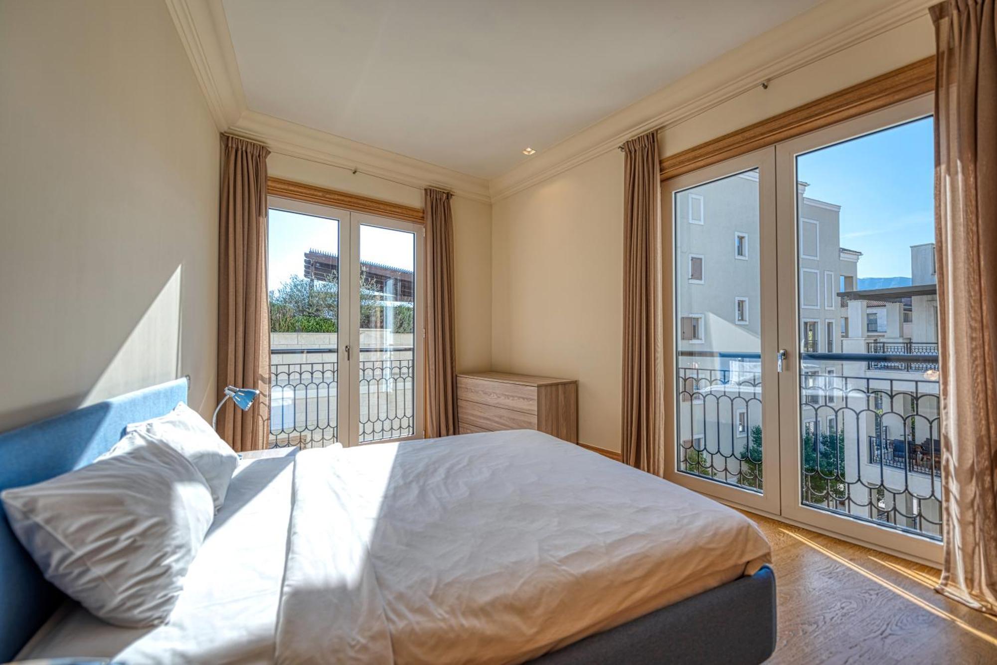 Porto Montenegro Residences Тиват Екстериор снимка
