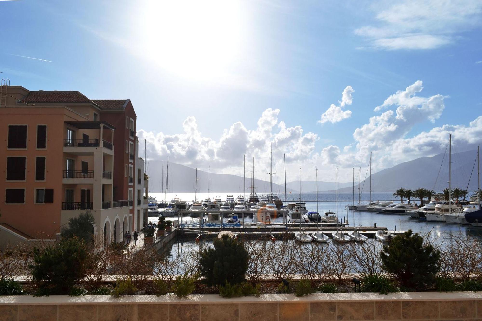 Porto Montenegro Residences Тиват Екстериор снимка