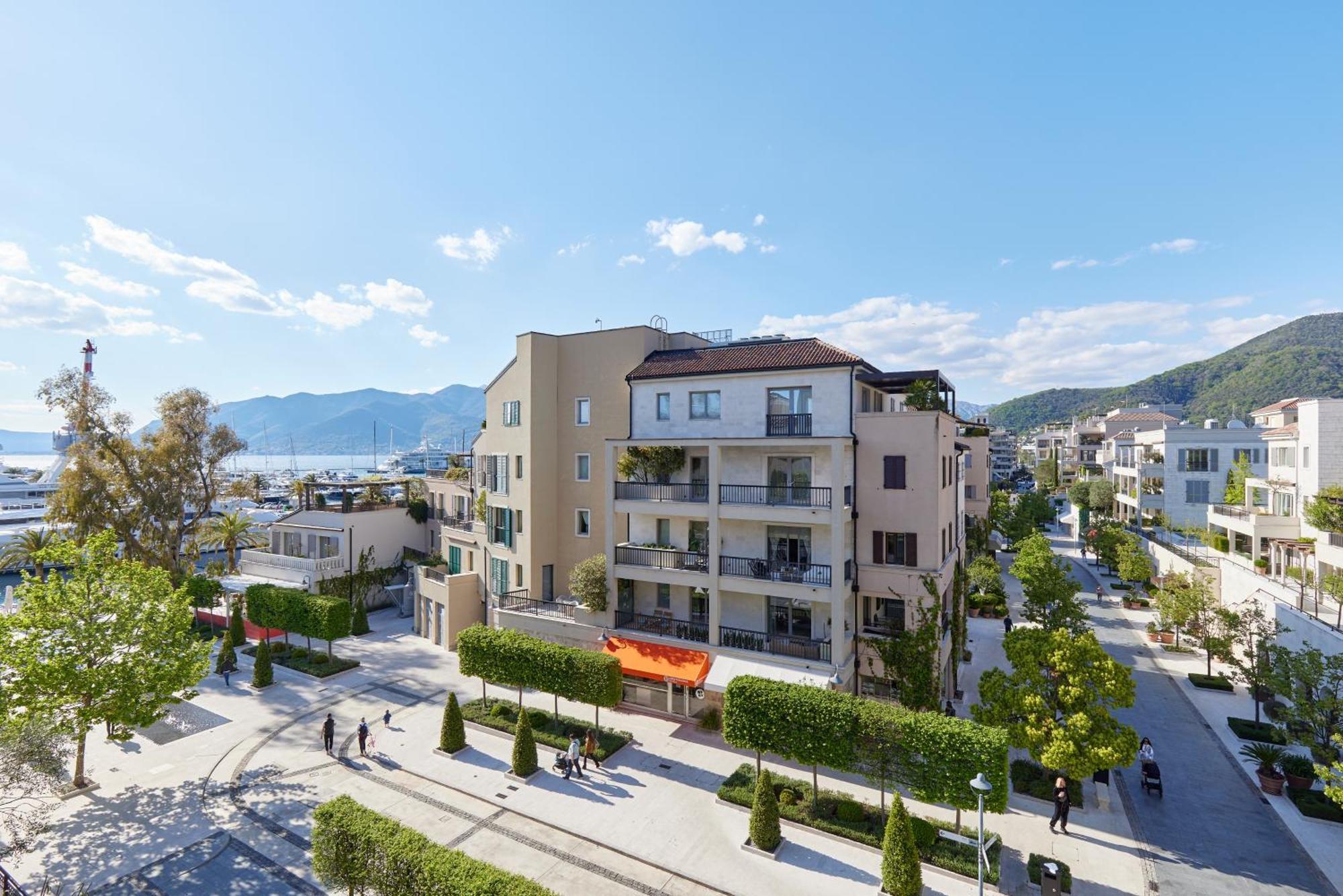 Porto Montenegro Residences Тиват Екстериор снимка